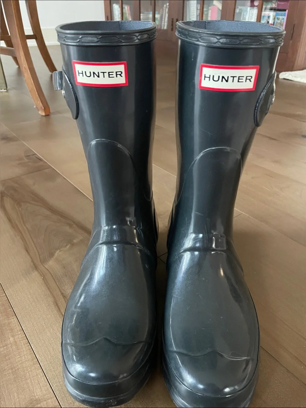 Hunter Gloss Dark Blue Rain Boots with Red Logo